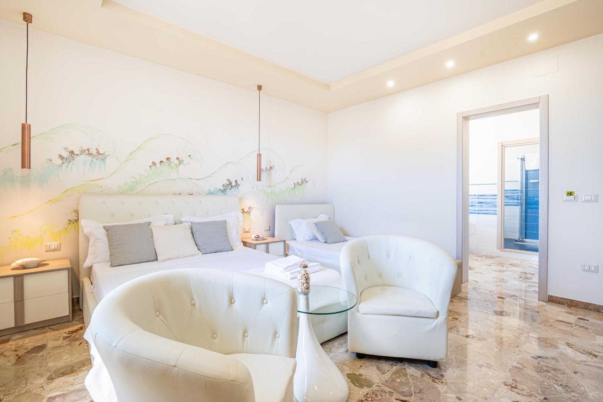 Dei Del Mare Extra Luxury Couette-café 3*